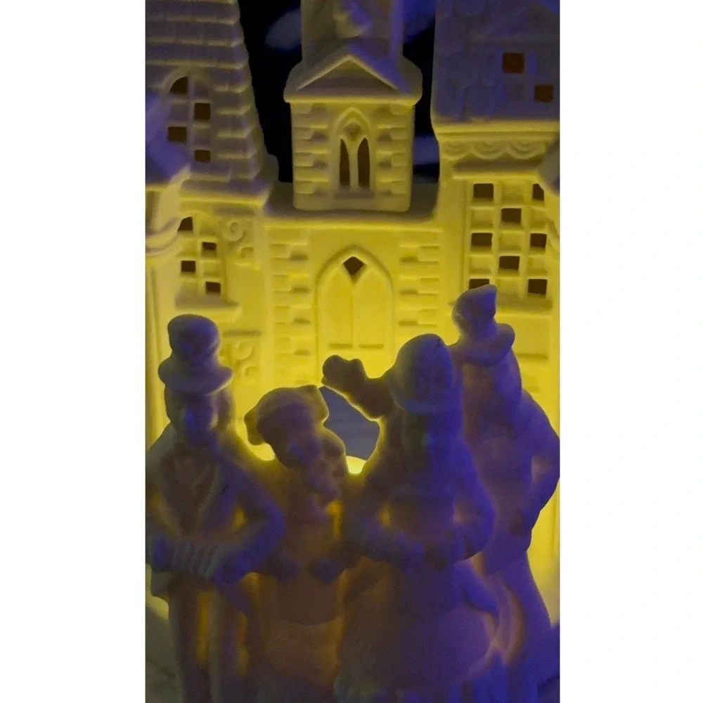 Party Lite White Ceramic Christmas Village Tea Light Holder Victorian Carolers